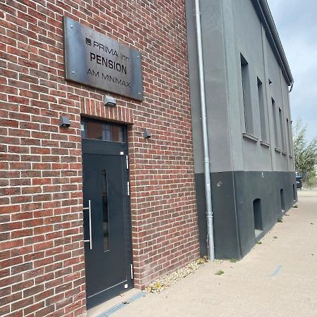 Prima Inn Unterkunft Direkt Ueber Der "Bar Am Minimax" Neuruppin Exterior photo