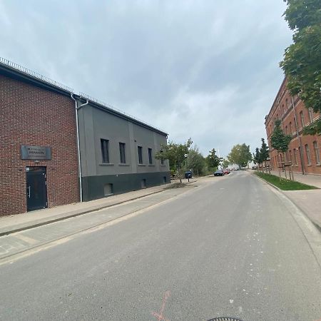 Prima Inn Unterkunft Direkt Ueber Der "Bar Am Minimax" Neuruppin Exterior photo