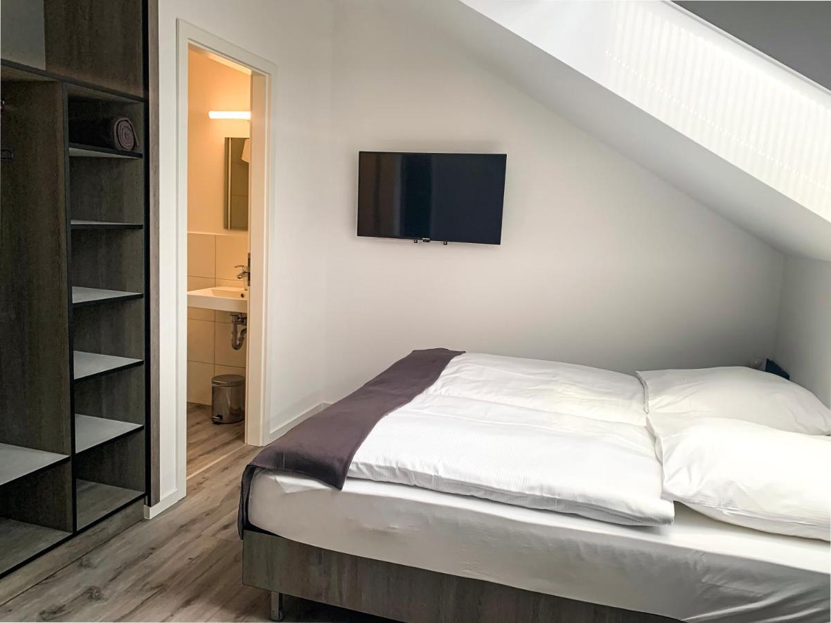 Prima Inn Unterkunft Direkt Ueber Der "Bar Am Minimax" Neuruppin Exterior photo