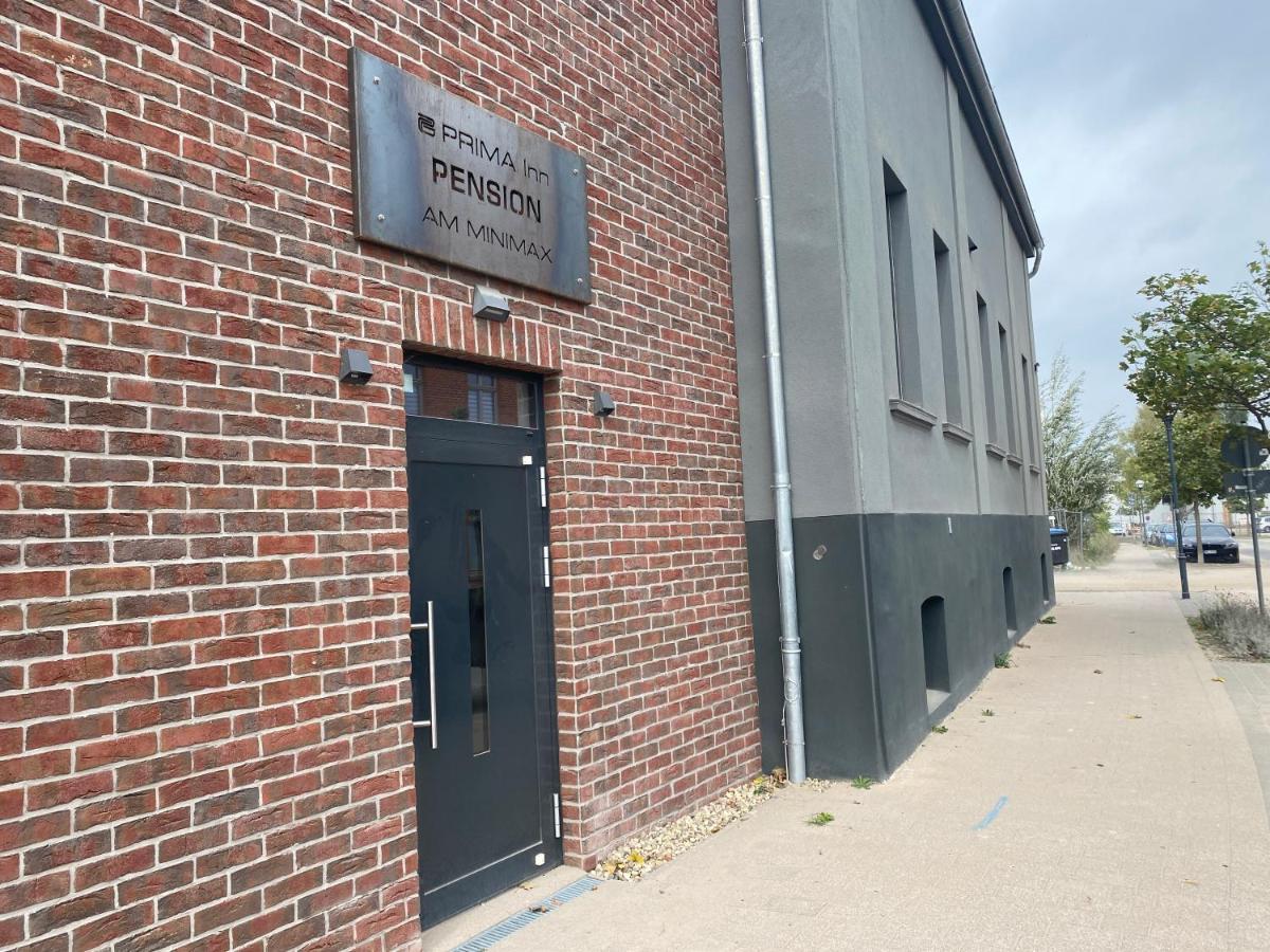 Prima Inn Unterkunft Direkt Ueber Der "Bar Am Minimax" Neuruppin Exterior photo