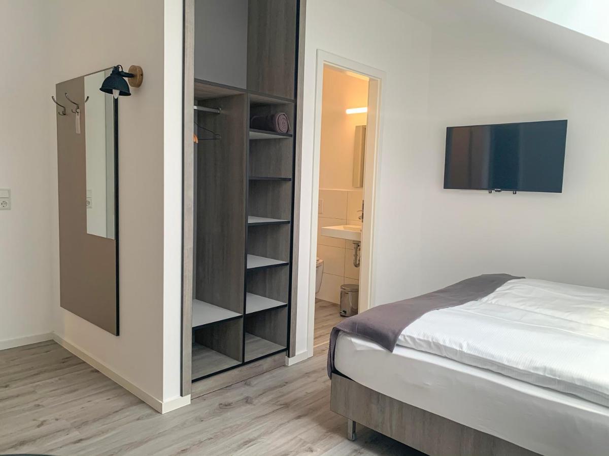 Prima Inn Unterkunft Direkt Ueber Der "Bar Am Minimax" Neuruppin Exterior photo
